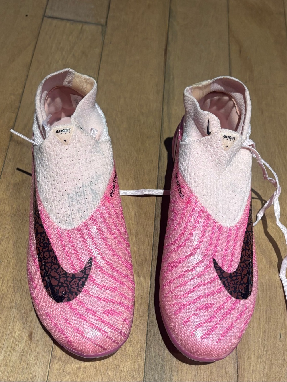 Nike Pink Sock-Fit Soccer Sneakers/Cleats